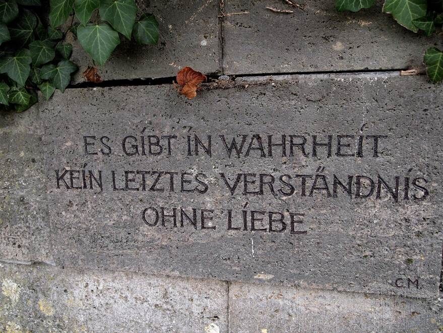 Wahrheit, Liebe, Verstehen, Stein, Mauer