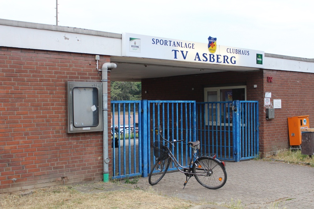Sportanage_Asberger_Stra�e_Nebenplatz