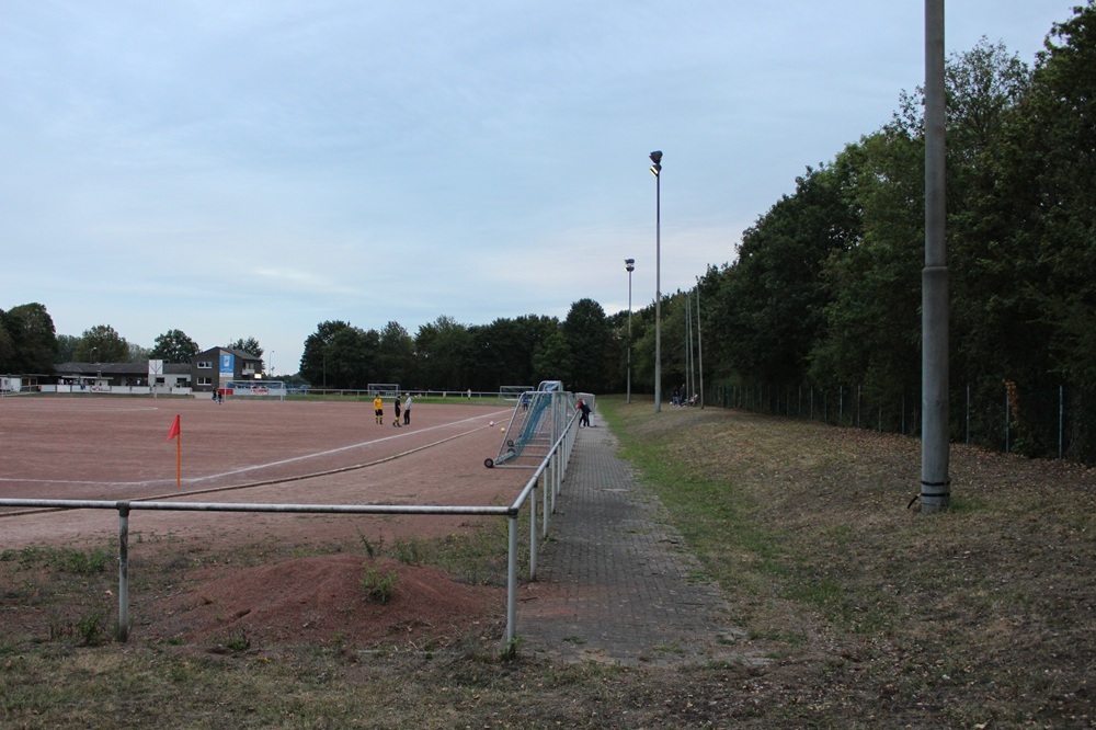 Fritz-Peters-Sportplatz