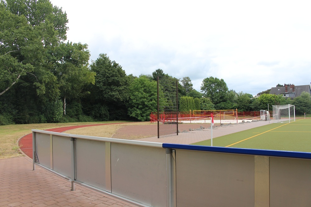 Sportanlage_Gl�cksburger_Stra�e