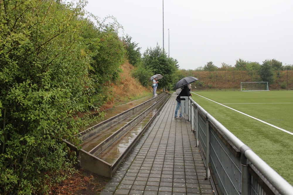 Hans-Klosterkamp-Sportplatz_im_Sportpark_Reusrath